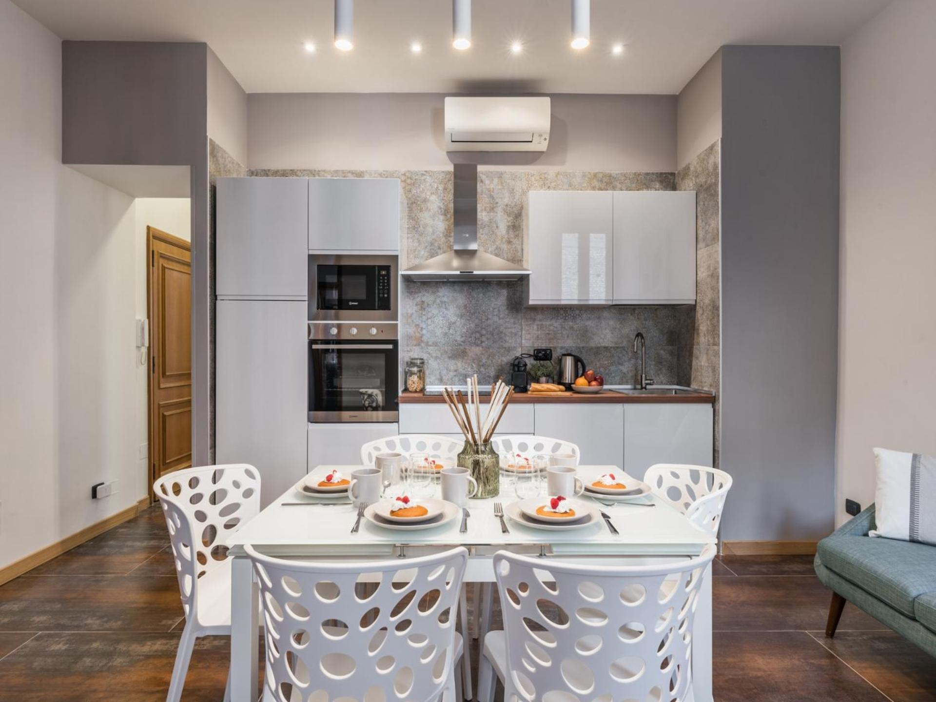 The Best Rent - Four-Room Apartment A Few Steps From The Trevi Fountain エクステリア 写真
